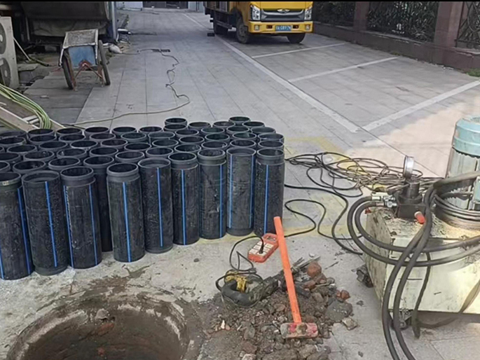 兴化PE置换管厂家 DN315置换管 非开挖管短管置换